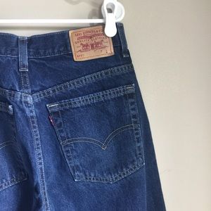 577 LEVI JEANS